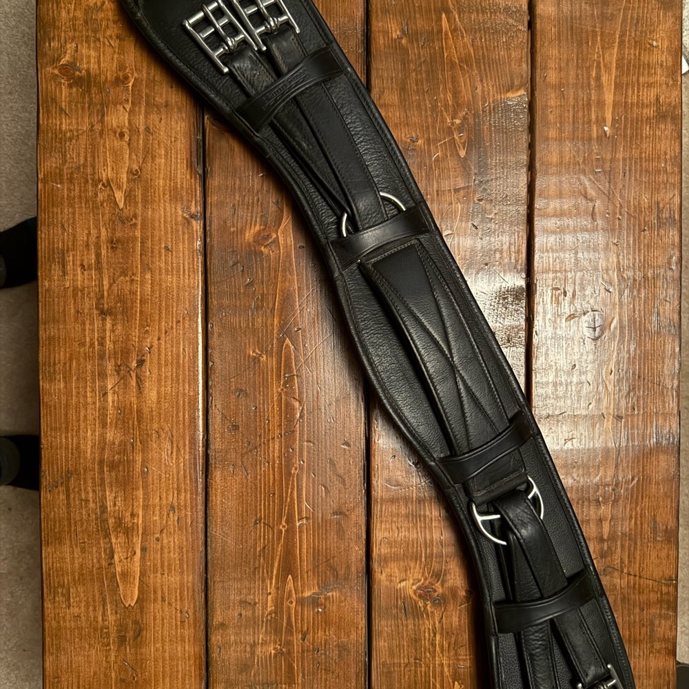 Nunn Finer Piaffe dressage girth 26”